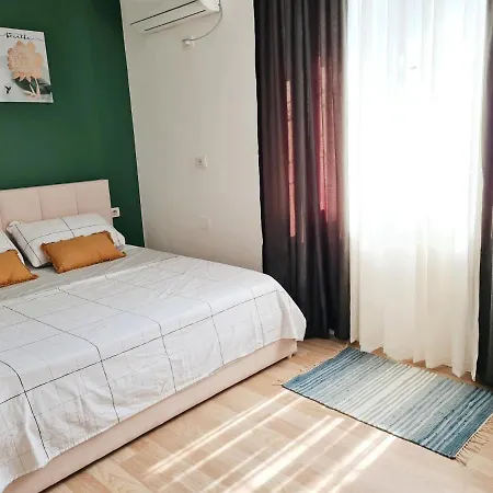 Casa 21 - The Cutest In Tirana! Apartamento *